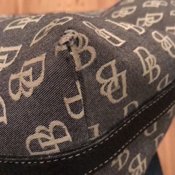 Dooney and Bourke Shoulder Bag - Picture 8 of 9